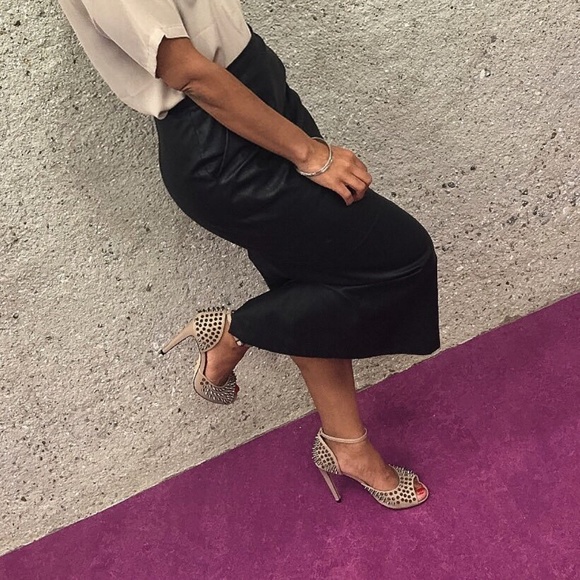 Viviane Spiked Peep Toe Heel 9.5 NEW - Picture 2 of 7